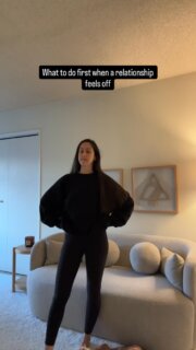 When something feels off in a relationship, most people want to do something immediately —
to reconnect, create closeness, or fix whatever’s happening.

But anxiety often tells you to act right now…
and that urgency usually creates more distance and confusion.

Here’s what actually helps first:
– pausing before planning what to say
– noticing whether your body feels tense or rushed
– creating a little internal steadiness before moving toward your partner

This isn’t about avoiding communication.
It’s about changing the state you communicate from.

When you feel grounded, everything shifts —
your tone, your timing, your presence.

That’s the foundation of The Relationship Reset.
Small, guided shifts that help you respond differently when things feel uncertain.

If this resonates, you don’t have to figure it out alone 🤎
The Reset is linked in my bio.